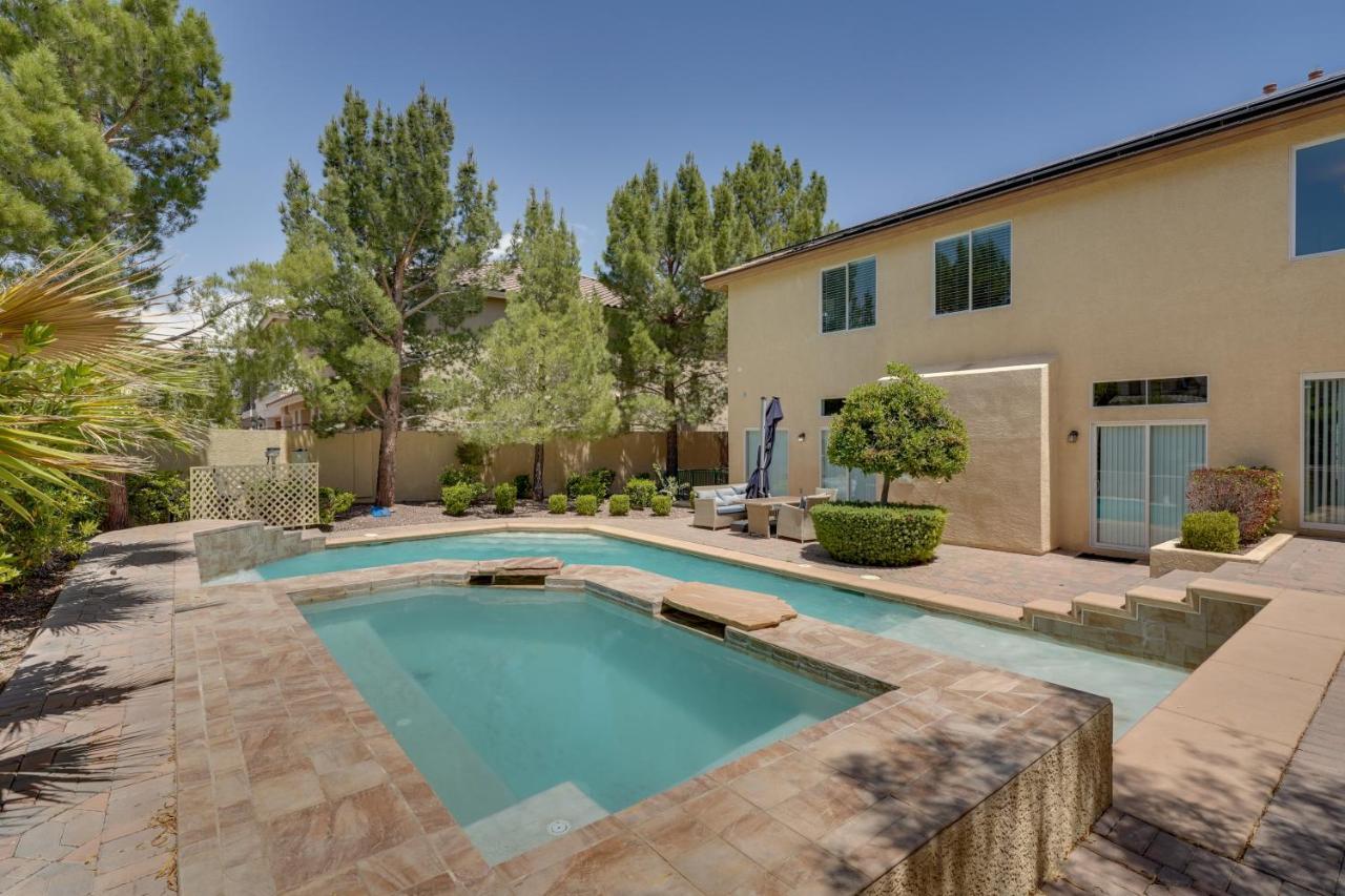 Elegant Las Vegas Home With Pool And Putting Green! ภายนอก รูปภาพ